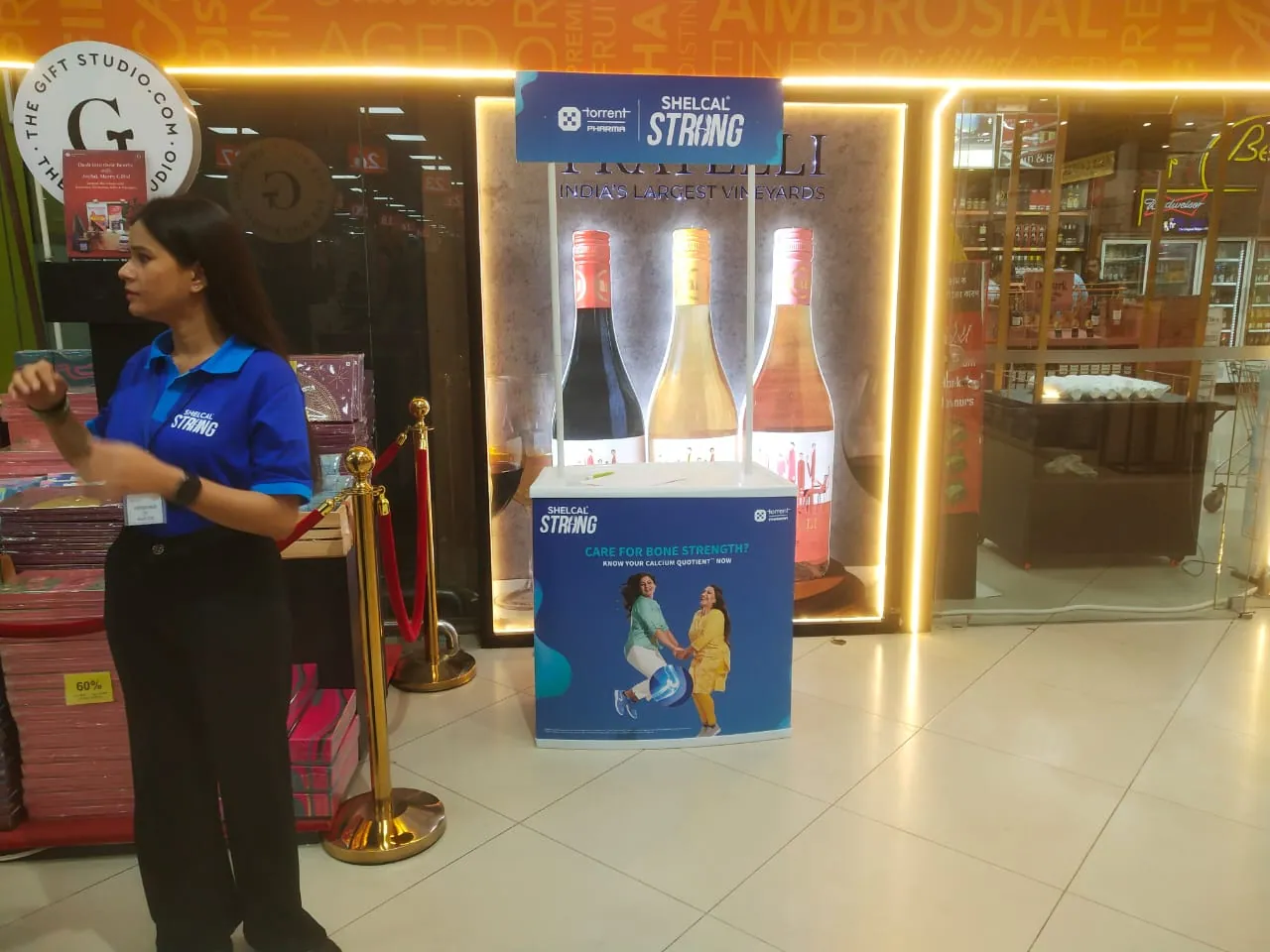 Strength You Could Move Through · mall activation / the #strongbythebeat participation point